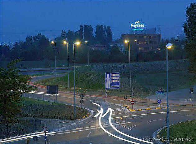 Express Hotel