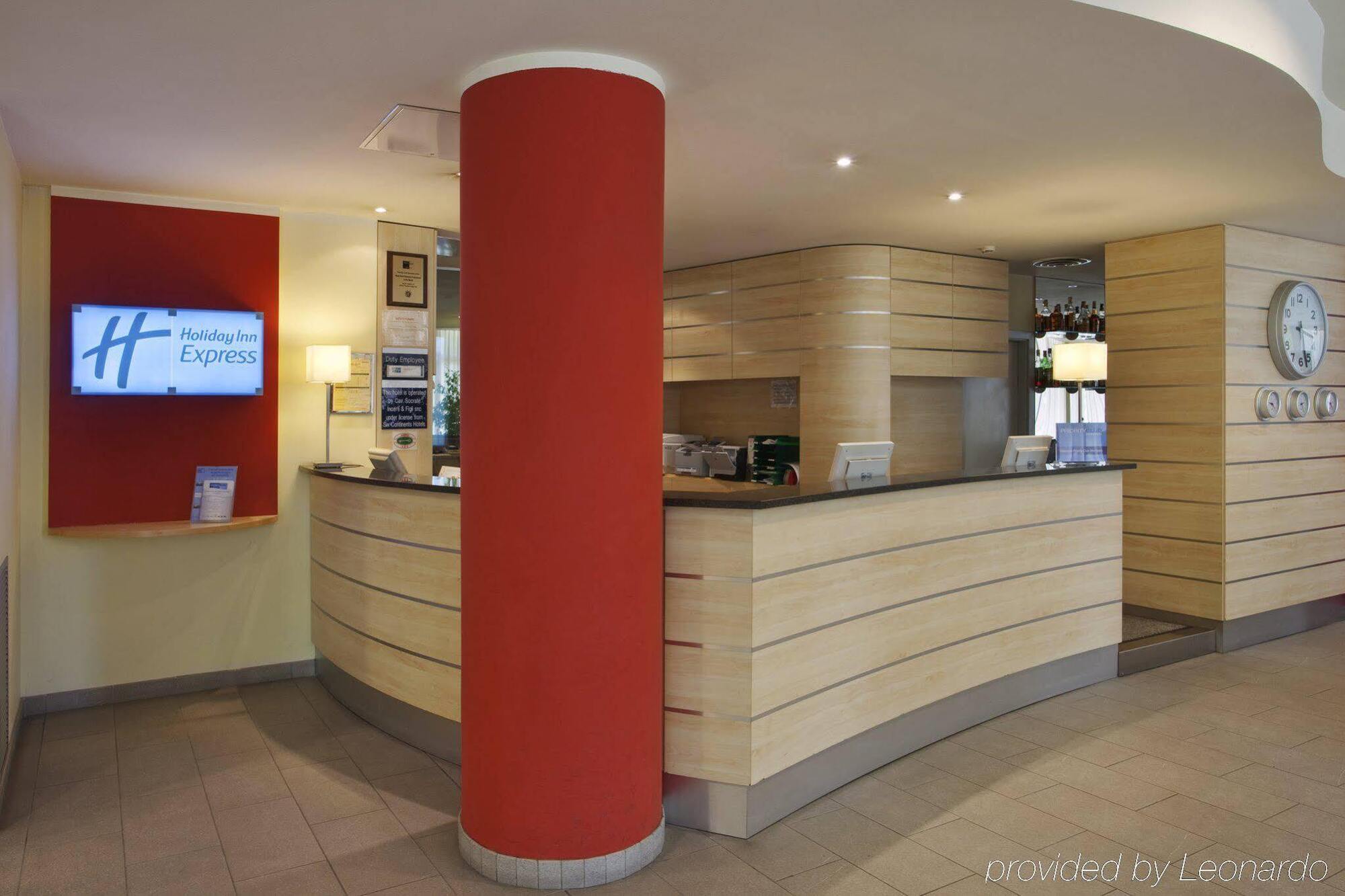 Express By Ihg Hotel Parma